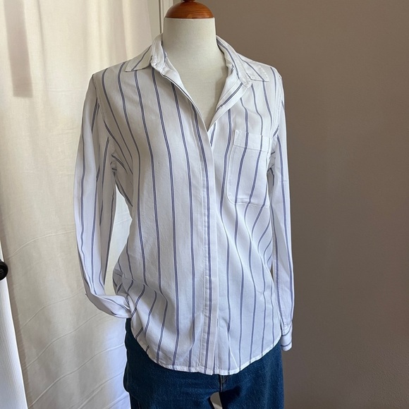 RAILS new without tags button down top - Picture 4 of 8